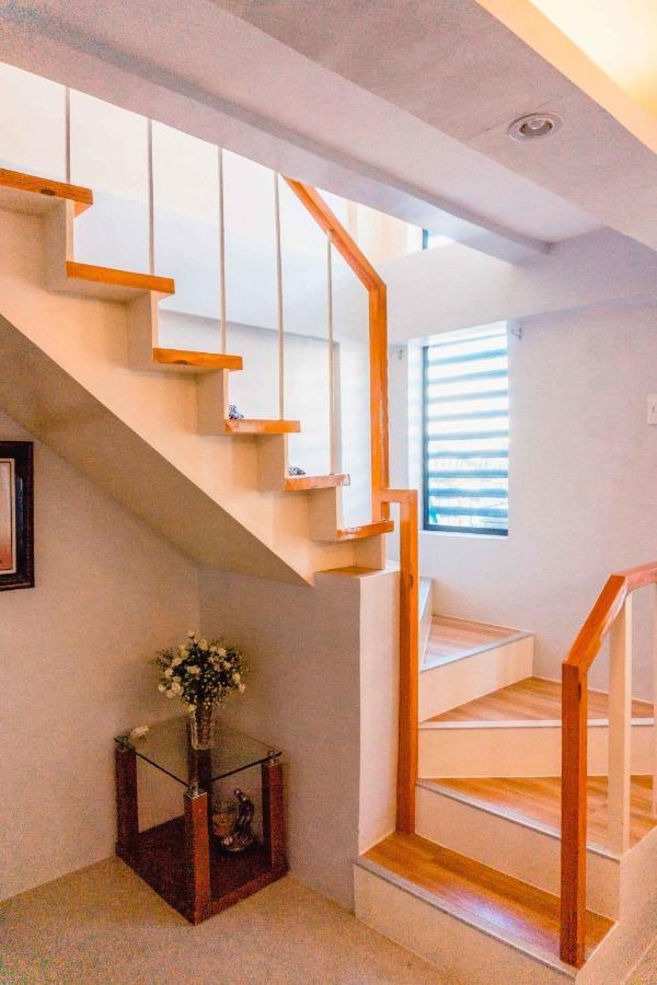 Two Story 87 Sqm Fully Air-Conditioned House In Babag 2, ماكتان المظهر الخارجي الصورة