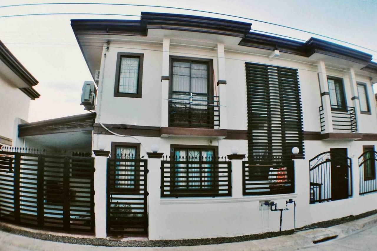 Two Story 87 Sqm Fully Air-Conditioned House In Babag 2, ماكتان المظهر الخارجي الصورة
